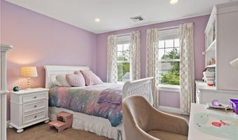 54 Michael Dr, Bristol, RI 02809