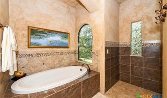 464 Paradise Hls, New Braunfels, TX 78132