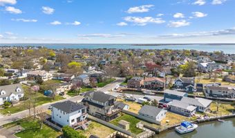 83 Central Ave, Amityville, NY 11701
