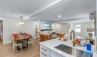 112 CEDAR Ave, Anna Maria, FL 34216