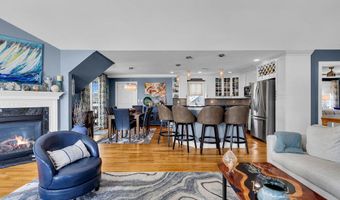 21 W Magnolia Ave, Beach Haven, NJ 08008