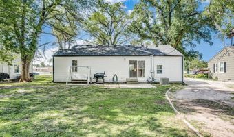 312 W Kelly Ave, Augusta, KS 67010