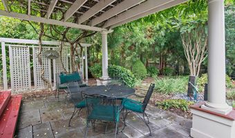 214 WARDOUR Dr, Annapolis, MD 21401