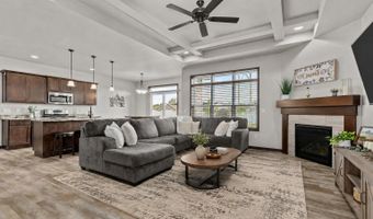2818 W HIDDEN PINE Dr, Appleton, WI 54913