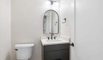 2929 N GREENCASTLE St, Arlington, VA 22207