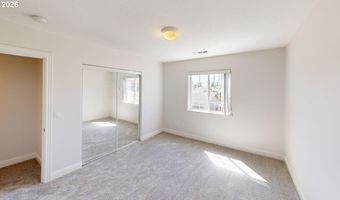 714 PIONEER Rd B4, Brookings, OR 97415