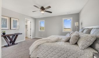 5165 Greyson Heights Dr, Auburn, IN 46706