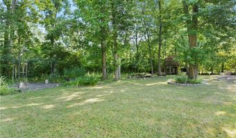 81 Plumwood Ct, Amherst, NY 14051