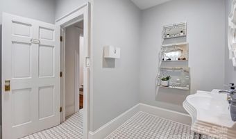 5101 Monroe Rd, Charlotte, NC 28205