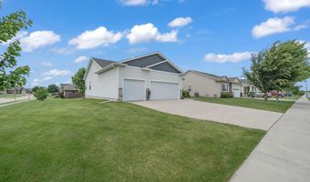 2914 SW Pleasant St, Ankeny, IA 50023
