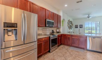 284 BENTLEY OAKS Blvd, Auburndale, FL 33823