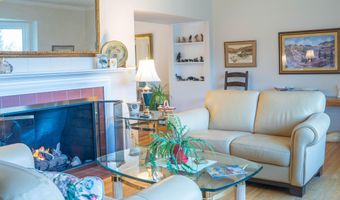 826 Holly St, Ashland, OR 97520