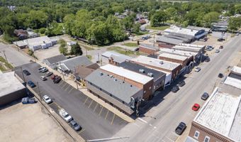 1 W Main St, Albion, IL 62806