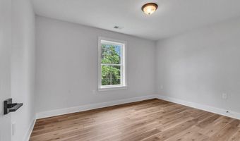 12 Outsail Ave, Barnegat, NJ 08005
