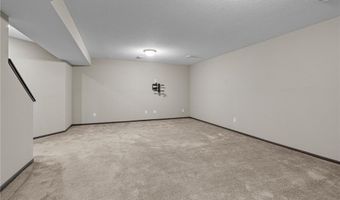 5234 Sundial Ln, Woodbury, MN 55129