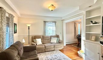 2 Bowles Ave, Bar Harbor, ME 04609