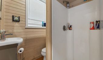 484 Old Swanzey Rd, Chesterfield, NH 03462