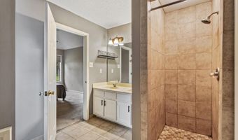 6557 W Grove Dr, Bartlett, TN 38135