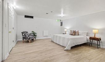 637 Liberty Pointe Dr, Ann Arbor, MI 48103