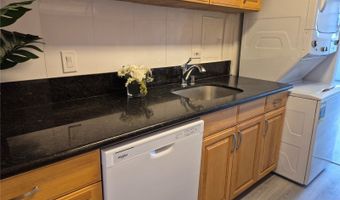98-1042 Moanalua Rd #2-201, Aiea, HI 96701