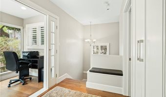 1118 N Beverly Glen Blvd, Los Angeles, CA 90077