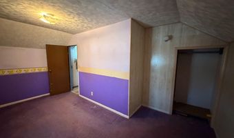 308 E 1st St, Ainsworth, NE 69210