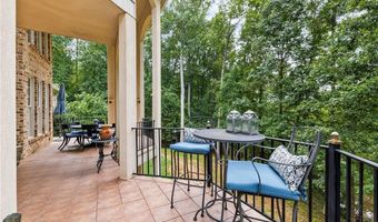 221 Allmond Ln, Alpharetta, GA 30004