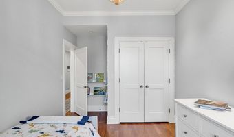 284 Bunker Hill St 4, Boston, MA 02129