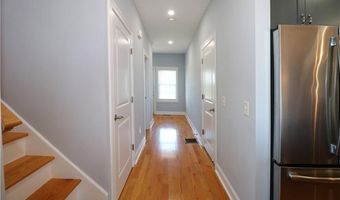 314 Chases Ln D, Middletown, RI 02842