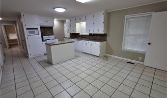 20 Squires St, Alma, AR 72921