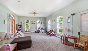 922 3rd Ave, Ackley, IA 50601