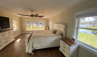 1645 SPRING GARDEN Dr, Astor, FL 32102