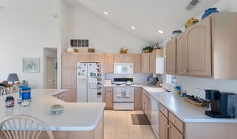 7423 Ocean Dr, Avalon, NJ 08202
