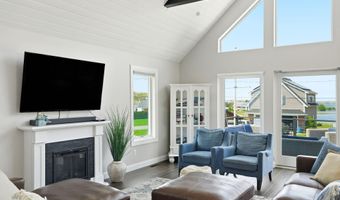 4 Cross Rd, Bourne, MA 02532