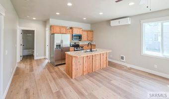 359 Challis Ave, Arco, ID 83213