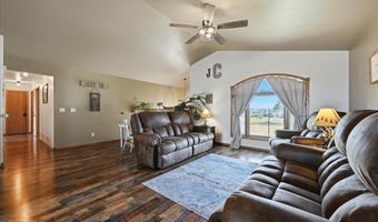 1301 Hilltop Cir, Belle Fourche, SD 57717