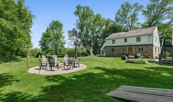 121 Maltbie Dr, Amsterdam, NY 12010