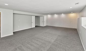 2411 NW Ashland Pkwy, Ankeny, IA 50023