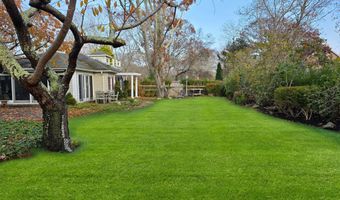 641 Montauk Hwy, Amagansett, NY 11930