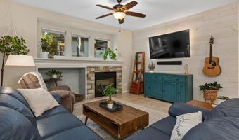 3297 Meadow Crest Pl, Escondido, CA 92027