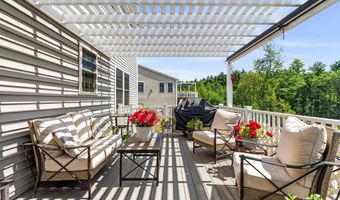 39 Pineview Dr, Candia, NH 03034