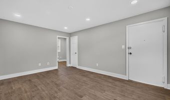 2026 N VERMONT St 301, Arlington, VA 22207