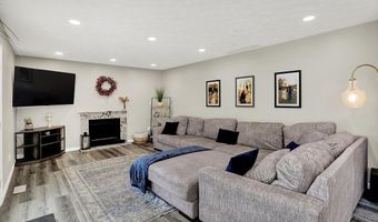 7589 Fox Tail Cir, Avon, IN 46123