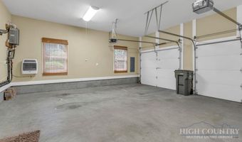 123 Liberty Ln, Banner Elk, NC 28604