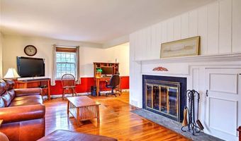 9 KNAPTON St, Barrington, RI 02806