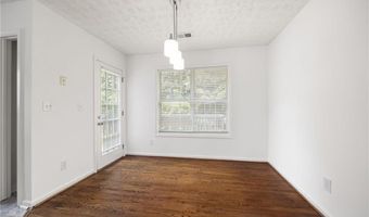 1093 Athena Ct, Acworth, GA 30101