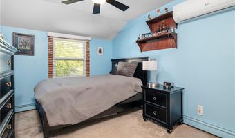 7 Aurora Dr, Cumberland, RI 02864