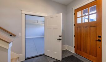 1036 Cummings St 1, Abingdon, VA 24211