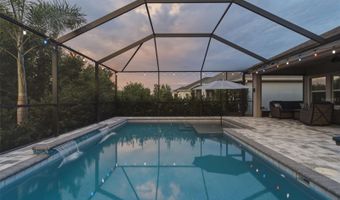 5565 SILVER SUN Dr, Apollo Beach, FL 33572