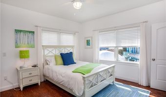53 Stanton Ave, Narragansett, RI 02882